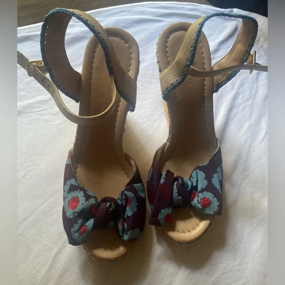 Kate spade floral wedges